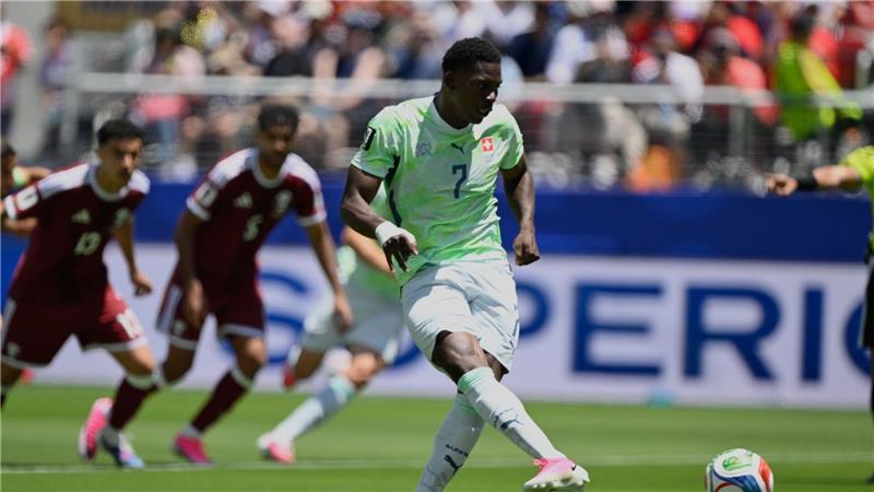 Schock in der Nachspielzeit: Schweiz nur 1:1 gegen Katar Embolo zeigte beim 1:0 keine Nerven.