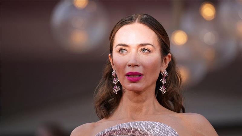 Dwayne Johnson weint - „Ob ich ein Softie bin? Ja!“ Emily Blunt spielt die Freundin von Mark Kerr in „The Smashing Machine“.