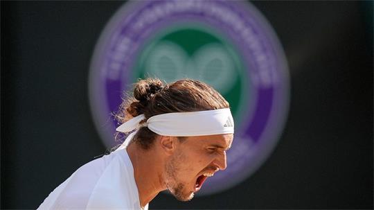 Emotional feierte Alexander Zverev im Viertelfinale gegen Taylor Fritz wichtige Punktgewinne.