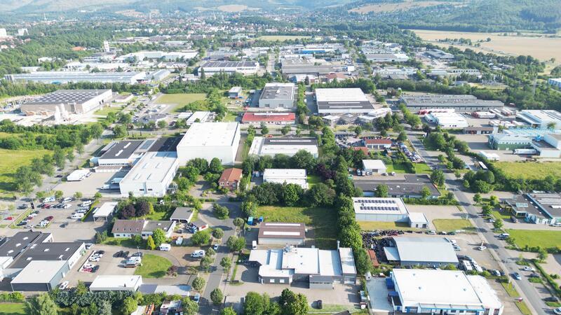 Kraftzentrum Baßgeige: Erweiterung geplant Enorme Wirtschaftskraft: In der Baßgeige in Goslar haben sich seit Eröffnung des Gewerbegebietes 1963 rund 300 Betriebe angesiedelt, die etwa 6000 Menschen beschäftigen.