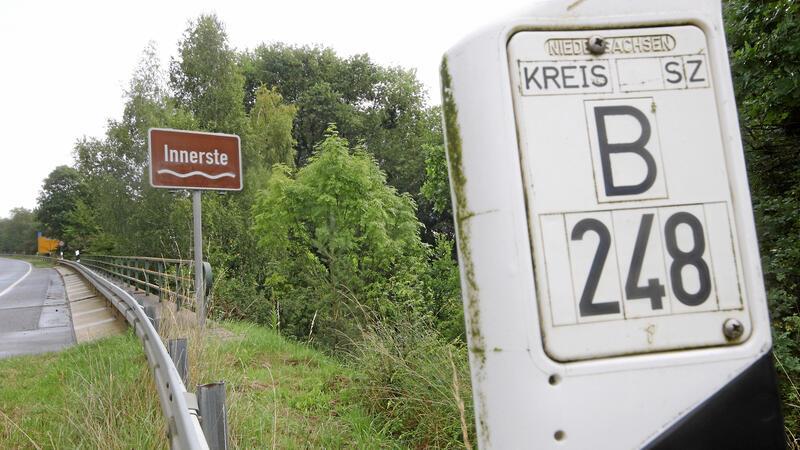 Pläne für neues Staubecken im Nordharz gegen Innerste-Fluten Entlang der Bundesstraße 248 bei Hohenrode soll sich der Damm des neuen Hochwasserrückhaltebeckens für die Innerste erstrecken.