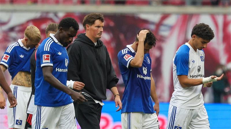 Enttäuschung in Leipzig: Der HSV verliert schon wieder hoch.