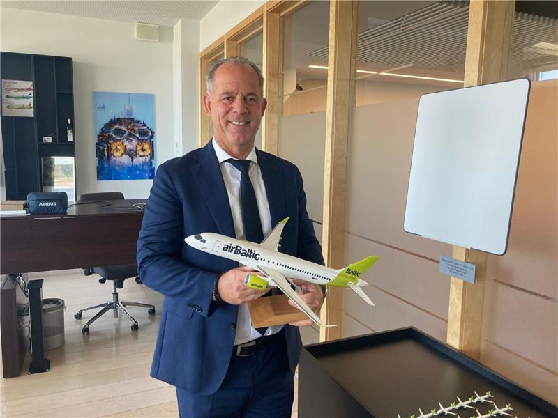 Air-Baltic-Chef: Klimaneutrales Fliegen bis 2050 möglich Er sieht die Flugbranche auf einem guten Weg in Richtung Klimaneutralität: Air-Baltic-Chef Martin Gauss.