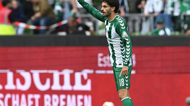 Werder-Profi Dinkci spricht über Erkrankung seiner Partnerin Eren Dinkci.
