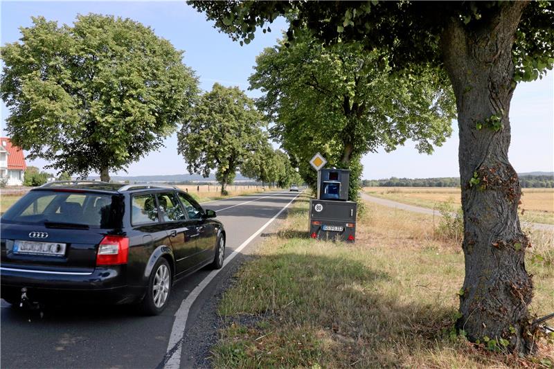 Sicht erschwert? Kritik an Blitzer auf L515 in Bredelem Erlaubt sind 60 Kilometer pro Stunde. Ein Fahrer wird mit mehr als der doppelten Geschwindigkeit geblitzt. Foto: Jambrek