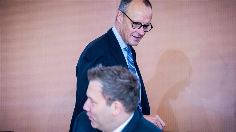 Erst schaltete sich Klingbeil in Debatte ein, dann erklärte sich Merz.