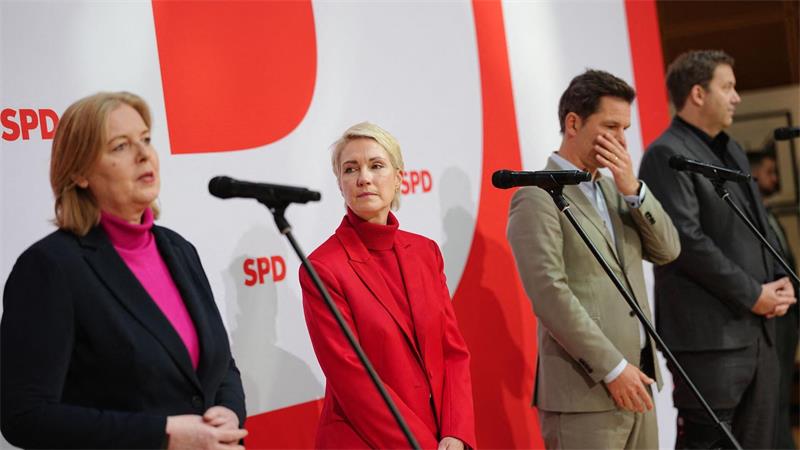MV mit Kurs auf Rot-Rot-Grün - „Tiefe Zäsur“ für die CDU Erste Wahlanalyse in der SPD-Zentrale in Berlin.
