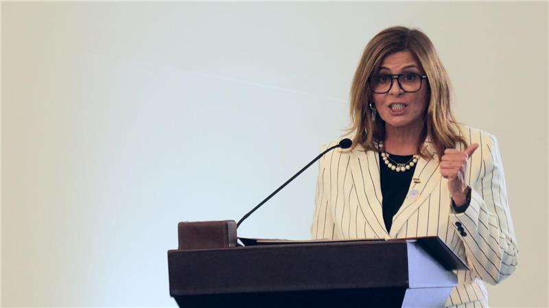 Erstmals gehört mit Hind Kabawat auch eine Frau der neuen Regierung in Syrien an. 