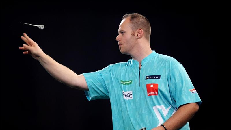 Nach fünf Jahren: Hopp gelingt Comeback bei der Darts-WM Erstmals seit Dezember 2020 ist Hopp wieder bei der WM im Einsatz.