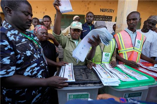 Erstmals seit Nigerias Rückkehr zur Demokratie 1999 hat neben den Kandidaten der zwei vorherrschenden Parteien auch ein Dritter gute Chancen.