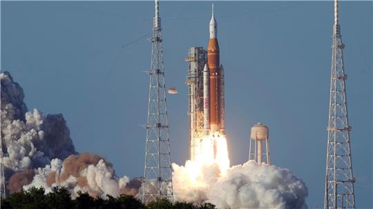Erstmals seit mehr als 50 Jahren sind wieder Menschen auf dem Weg zum Mond.D