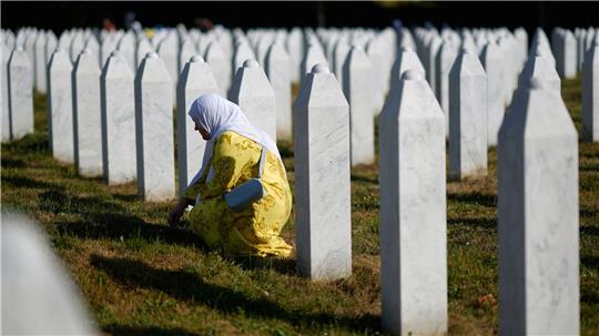 Erstmals wurde das Massaker von Srebrenica als Internationaler Gedenktag begangen.