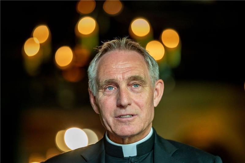 Gänswein-Buch in Italien erschienen - Irritation im Vatikan Erzbischof Georg Gänswein hat ein Buch veröffentlicht.