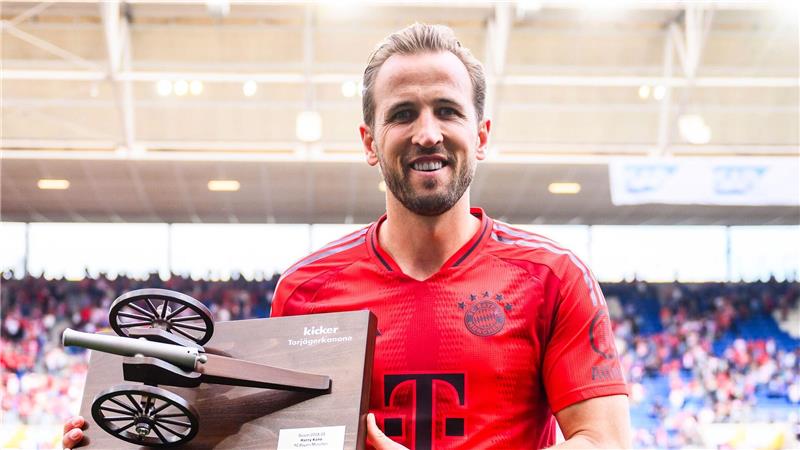 Erzielte sein 26. Saisontor und erhielt die Auszeichnung als Torschützenkönig: Harry Kane.