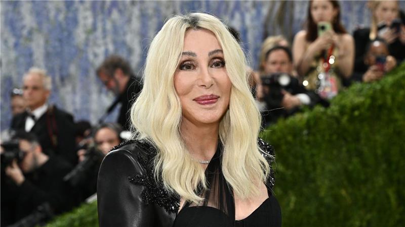 „Es gibt 20 Jahre alte Mädels, die nicht das können, was ich kann“, sagt Cher über sich. Kürzlich nahm sie an der Met Gala 2026 teil. (Archivbild)
