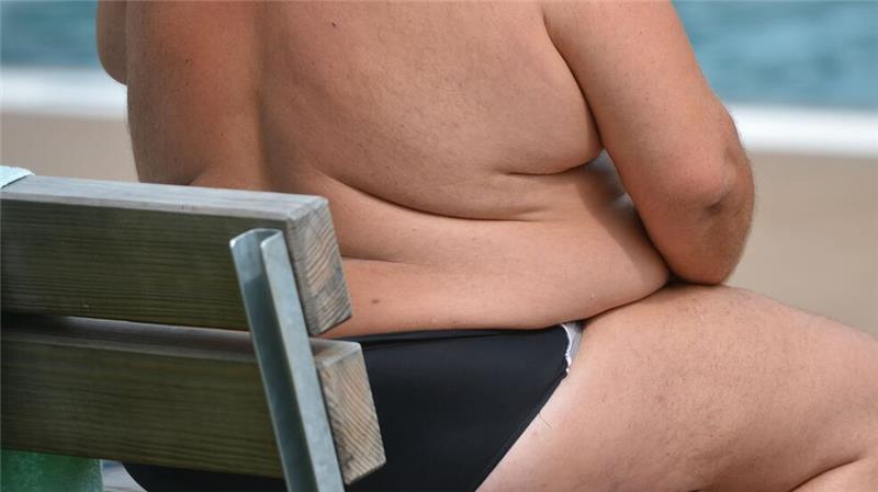Experten: Adipositas muss anders definiert werden Es gibt Diskussionen darum, ob Adipositas als Risikofaktor für Krankheiten oder als Krankheit anzusehen ist. (Archivbild)