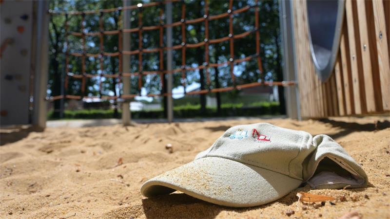Es gibt beim Hitzeschutz auf Spielplätzen laut dem Kinderhilfswerk keine einheitlichen Standards, an denen sich Kommunen orientieren könnten.