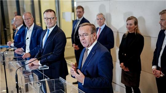 Es gibt eine Enigung im Streit um die Wehrdienst-Reform.