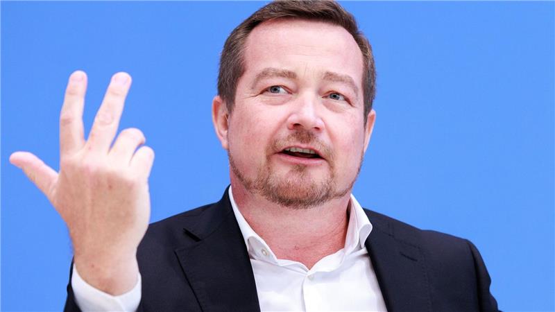 Polizeibeauftragter geht Klagen über Racial Profiling nach Es ist der erste Jahresbericht, den der Polizeibeauftragte des Bundes, Uli Grötsch, vorstellt.