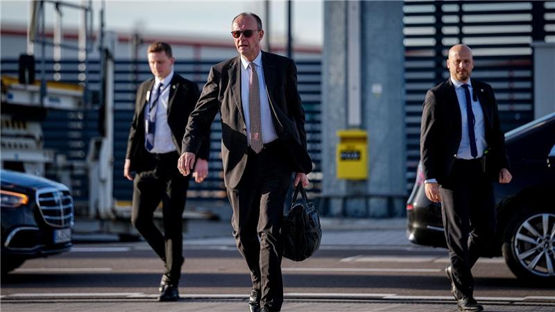 Es ist keine einfache Reise für Kanzler Merz.