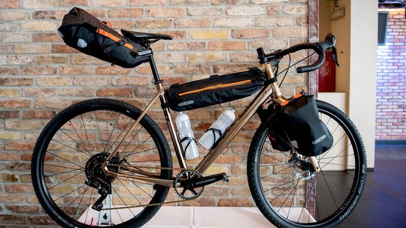 Fahrradtaschen für jede Tour: 8 Modelle im Überblick Es ist ratsam, das Gewicht des Gepäcks gleichmäßig zu verteilen.