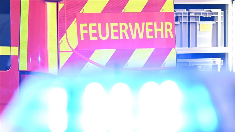 Supermarktdach stürzt teilweise ein Es seien Rettungskräfte vor Ort. (Symbolbild)