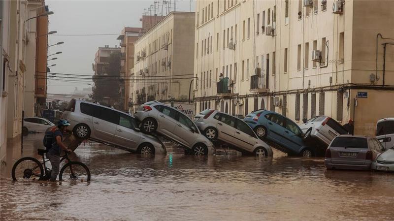 „Spanien weint“: Fast 100 Tote bei „Jahrhundert-Unwetter“ Es war ein Jahrhundert-Unwetter.