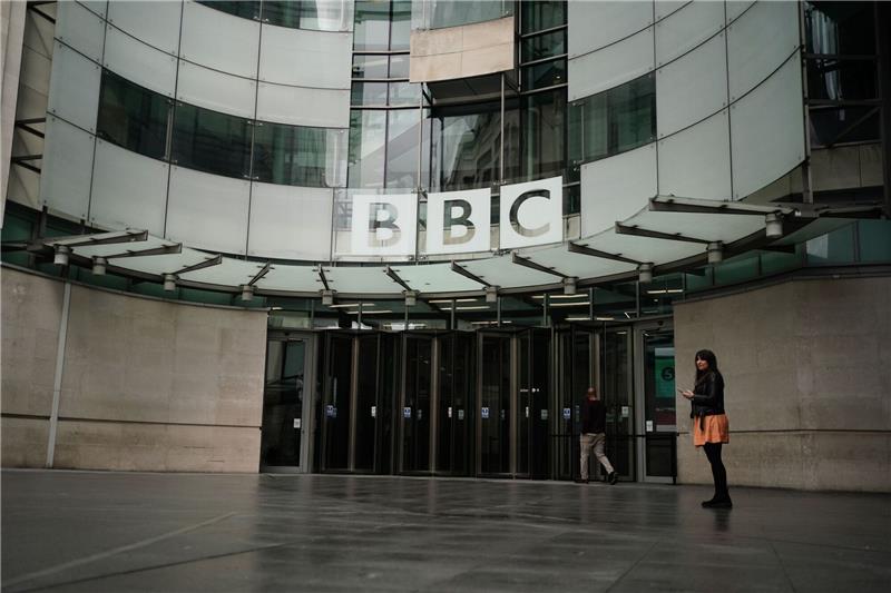 Johnson-Kredit: BBC-Vorsitzender tritt zurück Es wird einen Personalwechsel bei der BBC geben.