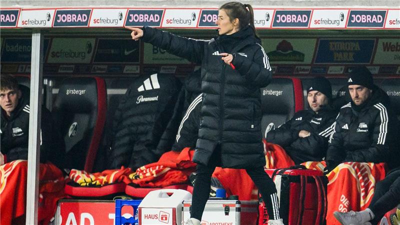 Baumgart-Beben bei Union macht Eta zur Premierenfrau Eta stand schon als Co-Trainerin bei den Männern an der Seitenlinie. (Archivbild)