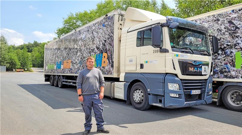 Harlingerode betreibt Mülltrennung im großen Stil Etwa acht bis zehn dieser Fahrzeuge verlassen jeden Tag mit Abfall zur Verwertung oder Beseitigung die Entsorgungsanlage „Im Heiligenholze“. Foto: Skuza