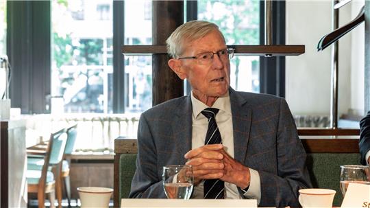 Eugen Block wirft der Vorsitzenden Richterin im Prozess gegen seine Tochter Christina Befangenheit vor. (Archivbild)