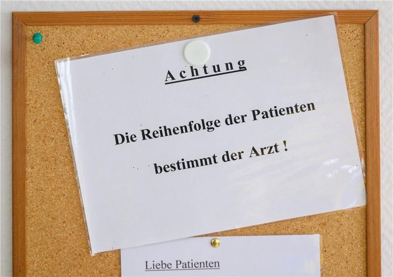 Eugen Brysch, Vorstand der Deutschen Stiftung Patientenschutz, fordert, «Qualität und Erreichbarkeit der Praxen endlich extern zu überprüfen».