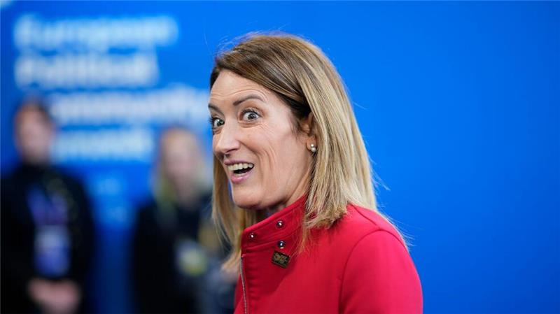Wird Scholz jetzt zur „lahmen Ente“ Europas? „Europa ist nicht stark ohne ein starkes Deutschland“, warnt Parlamentspräsidentin Roberta Metsola.