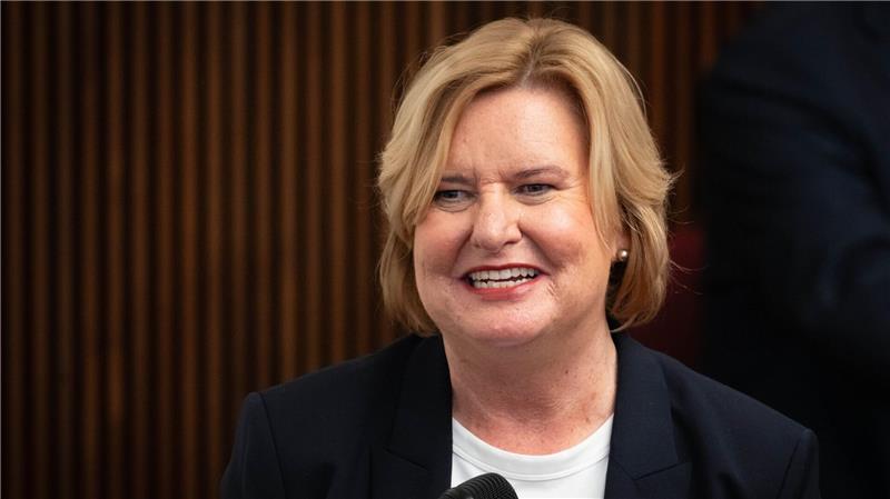 Eva Högl ist nun Mitglied des Bremer Senats. Sie wird im kleinsten Bundesland Senatorin für Inneres und Sport. 