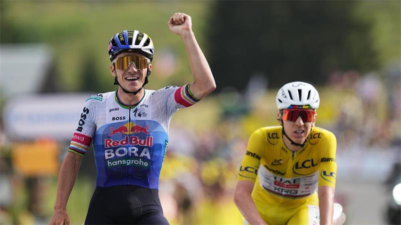 Pogacar bedauert Vingegaards Aus - Kritik an Dopingkontrolle Evenepoel gewinnt im Schlusssprint gegen Pogacar.