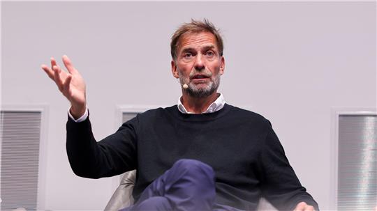 Ex-Coach Jürgen Klopp rät der DFB-Auswahl, bei der WM kein allzugroßes Ziel auszugeben. (Archivfoto)