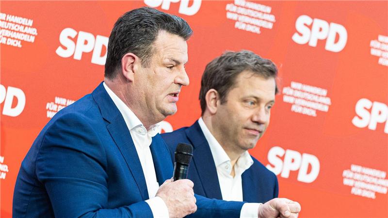 Ex-Minister Heil (l.) tritt Spekulationen entgegen, er komme als Nachfolger von SPD-Chef Lars Klingbeil (r.) in Betracht.