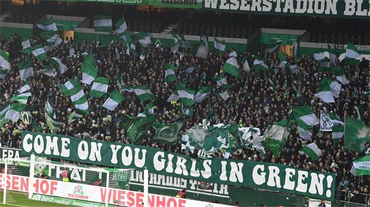 Ex-Nationalspielerin Lena Lotzen übernimmt die Sportliche Leitung bei den Fußballfrauen von Werder Bremen. (Symbolbild)