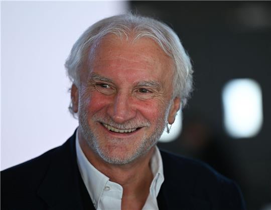 Ex-Teamchef Rudi Völler wird die Fußball-Nationalmannschaft bis zur EM 2024 im eigenen Land betreuen. Foto: dpa