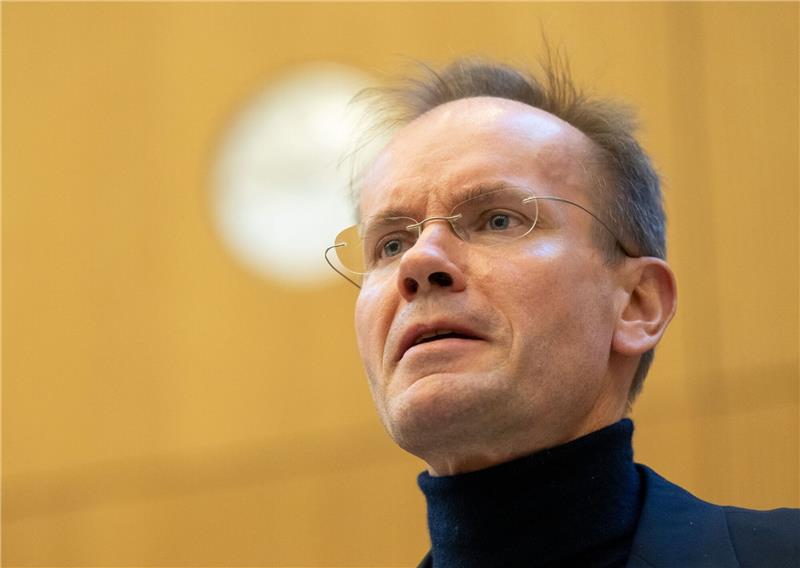 Braun fordert Suche nach vermissten Wirecard-Milliarden Ex-Wirecard-CEO Markus Braun fordert von der Justiz die Suche nach den verschwundenen Wirecard-Milliarden.