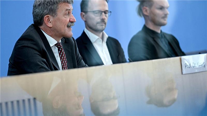 Experten sehen bisher keinen dringenden Korrekturbedarf bei der Cannabis-Legalisierung.
