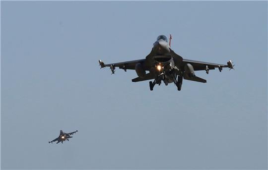 F-16-Kampfjets der US-Luftwaffe bei einer Luftwaffenübung in Südkorea.
