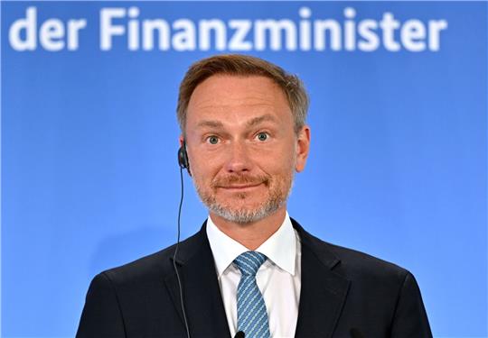 FDP-Chef Christian Lindner will, dass die Länder auf die Grunderwerbsteuer verzichten.