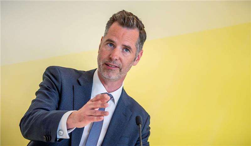 FDP-Fraktionschef: Bürokratieentlastung muss rasch kommen FDP-Fraktionschef Christian Dürr setzt sich für die Bürokratieentlastung der Wirtschaft ein.