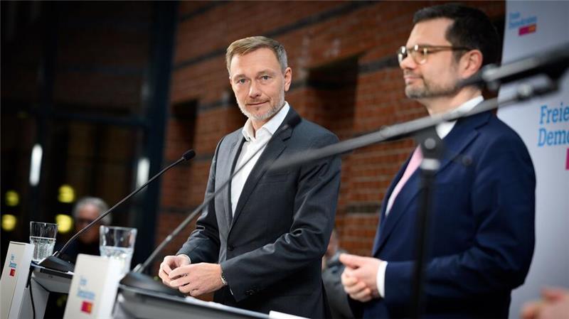 FDP-Parteichef Christian Lindner (links) setzt beim Wahlkampf auf Ex-Justizminister Marco Buschmann als Generalsekretär.