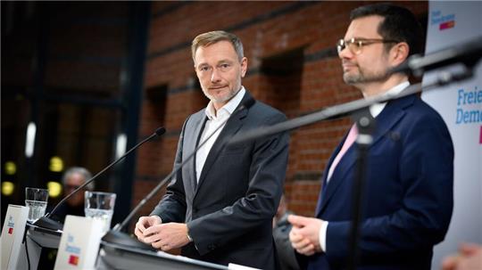 FDP-Parteichef Christian Lindner (links) setzt beim Wahlkampf auf Ex-Justizminister Marco Buschmann als Generalsekretär.