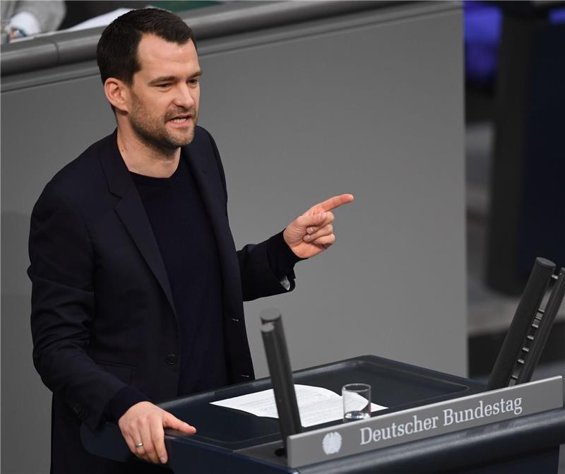 Taurus-Lieferung: FDP-Fraktion hofft auf Schwenk bei Scholz FDP-Politiker Johannes Vogel spricht sich weiterhin für eine Taurus-Lieferung an die Ukraine aus.
