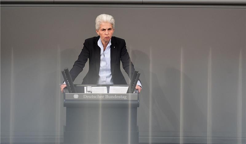 Liberale und Grüne kritisieren Nein von Scholz zu Taurus FDP-Verteidigungspolitikerin Marie-Agnes Strack-Zimmermann kritisiert das Vorgehen des Kanzlers.