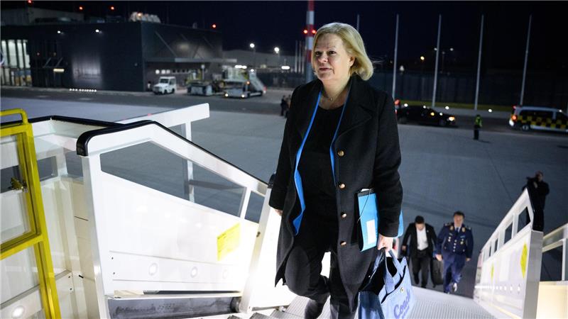 Faeser lotet Möglichkeiten für Rückkehr nach Syrien aus Faeser will über Flucht, Migration und Sicherheistfragen sprechen.