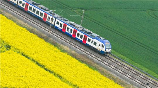 Fahrgäste der S-Bahn Hannover brauchen am Vormittag Geduld. (Archivbild) 
